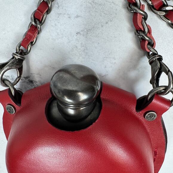 Chanel Sporran Flask Bag Coco CC Bottle Shoulder/Crossbody Chain Red Rare 2013 - Picture 10 of 16